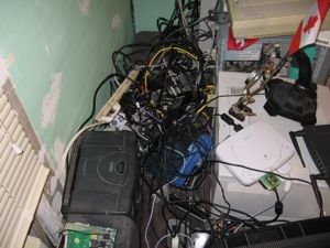 Illustration for article titled 10 Of Your Biggest Cable Management Disasters